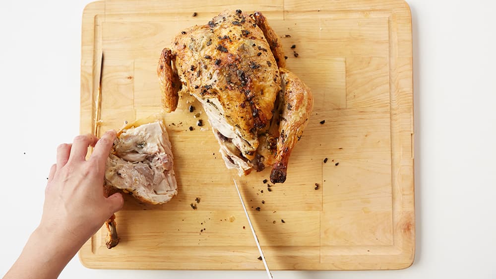 https://www.pillsbury.com/-/media/GMI/Core-Sites/PB/PB/Images/everyday-eats/dinner-tonight/chicken/how-to-carve-a-chicken/how-to-carve-a-chicken_04.jpg